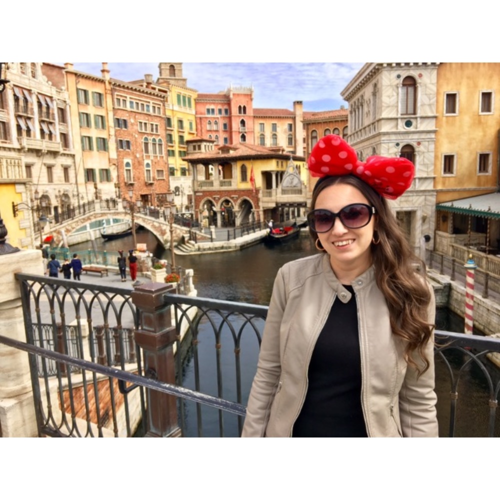 Meet your Posher, Amy